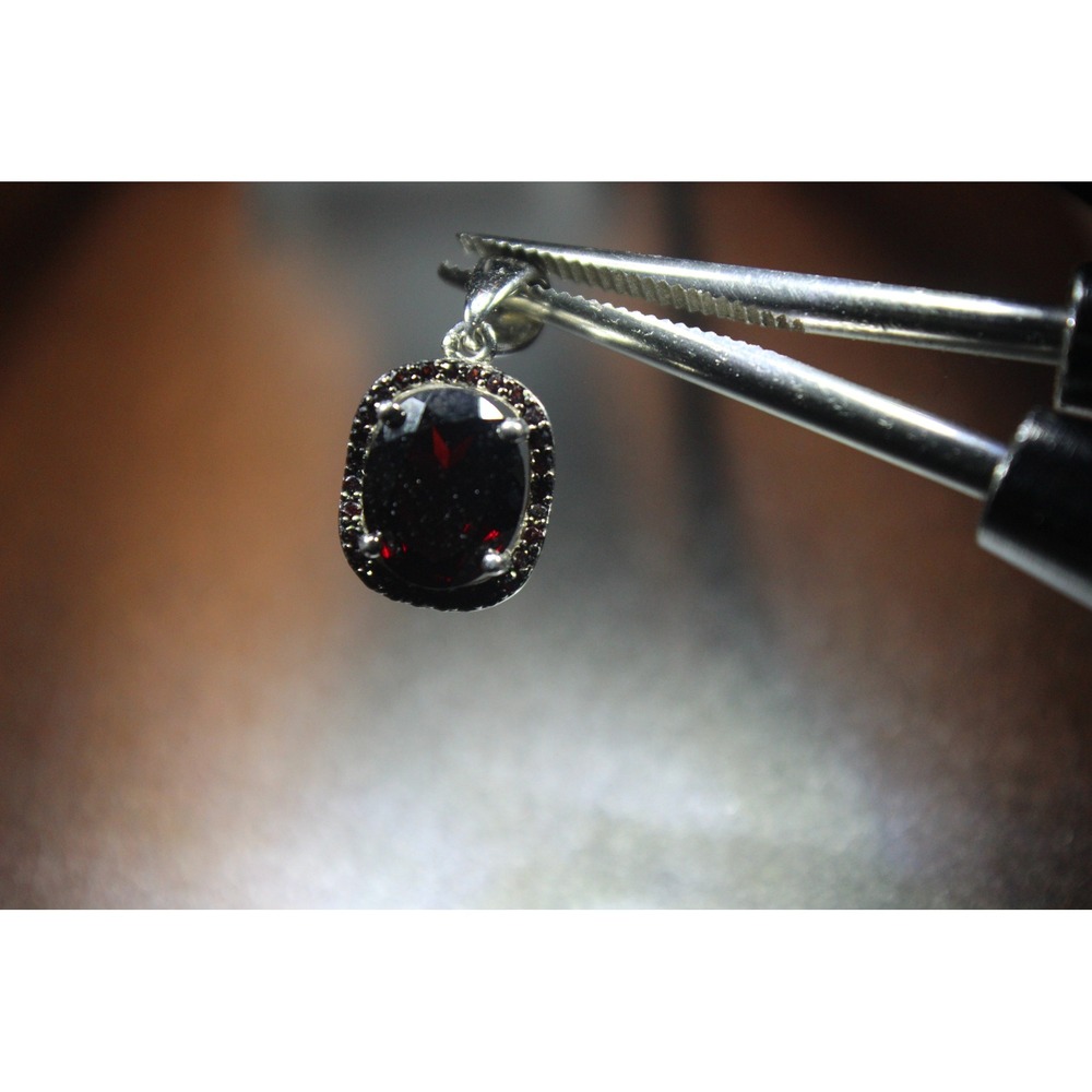 925 Sterling Silver Oval Red Garnet Halo Pendant Necklace Charm 2.25g